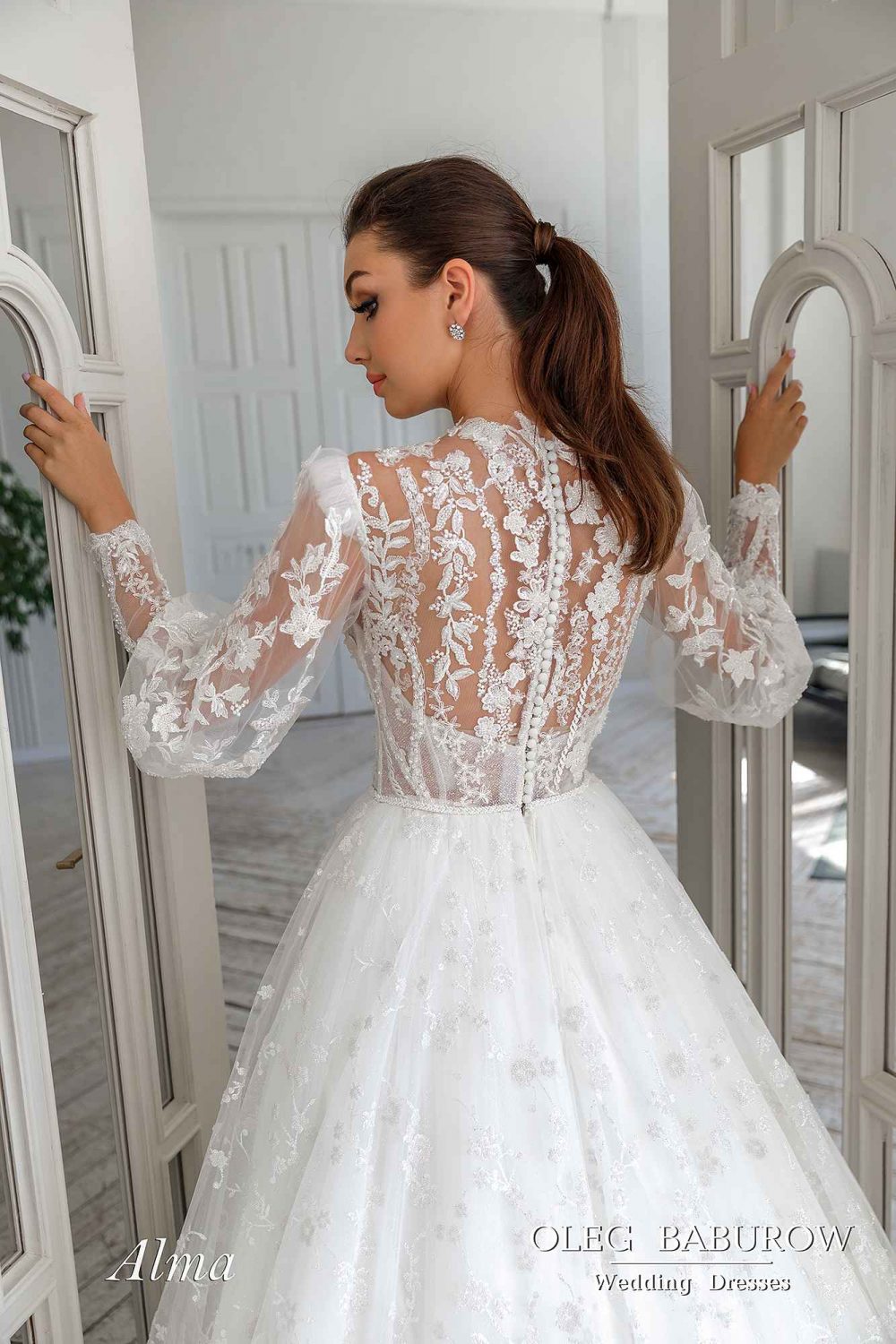 Свадебное платье Oleg Baburow Алма, с рукавами