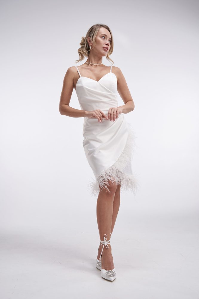 Свадебное платье Penki Роуз мини с перьями