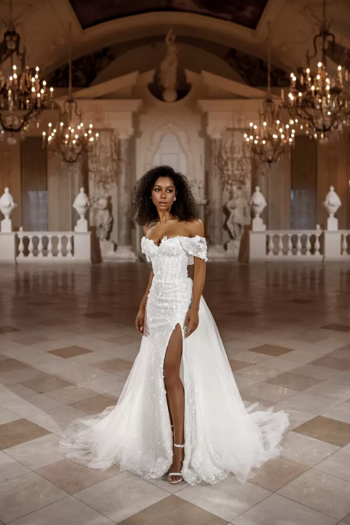 Вечернее платье со съемной юбкой. Платья со съемным. Коктейльное платье со съемной юбкой. Платье со шлейфом. Вечернее платье с отстегивающейся юбкой.